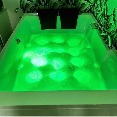 Maison De Luxe 4* Pompeya