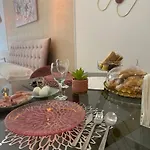 Maison De Luxe לינה וארוחת בוקר 4*
