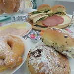Bed and Breakfast Maison De Luxe 4*