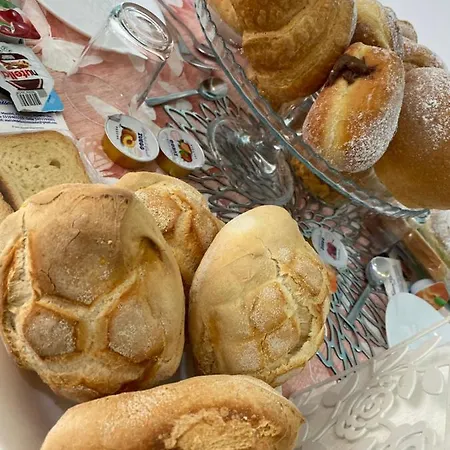 Maison De Luxe לינה וארוחת בוקר פומפיי