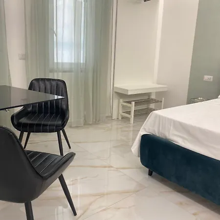 Maison De Luxe לינה וארוחת בוקר 4*