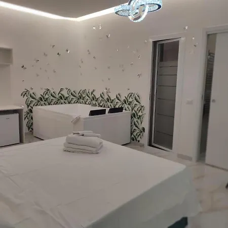 Maison De Luxe 4* פומפיי